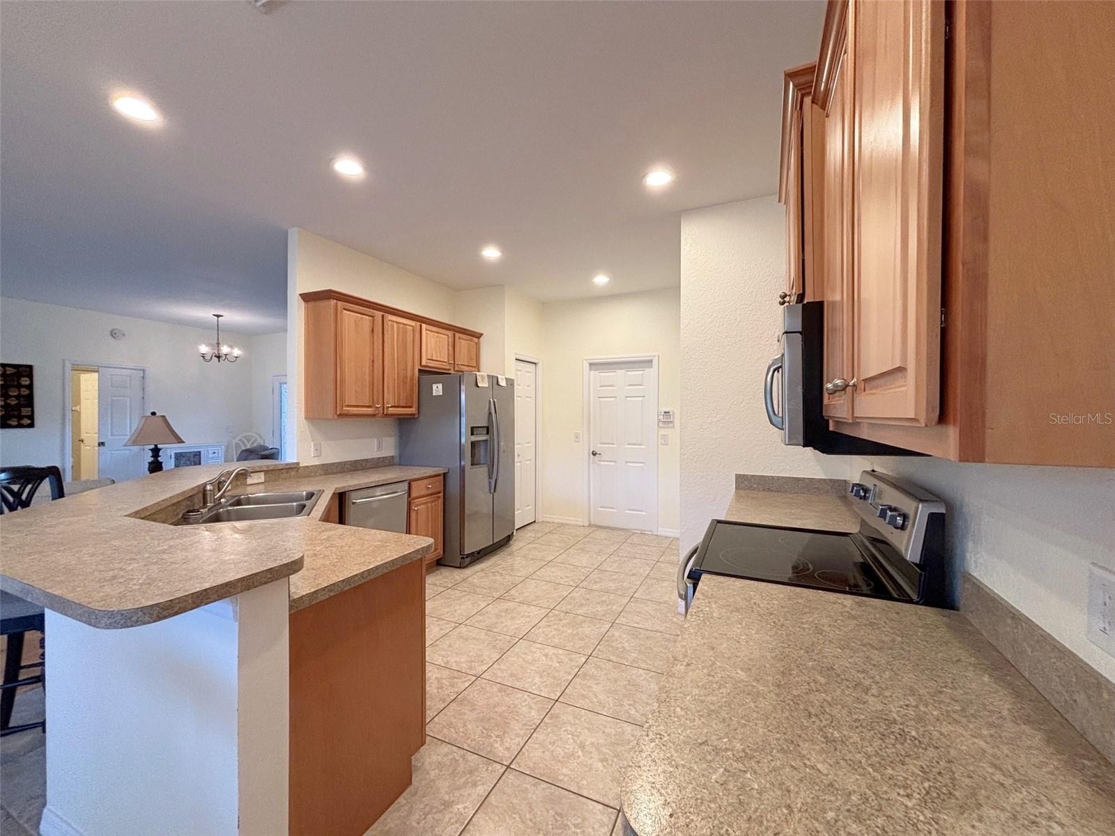 Image 13 of 64 For 4040 Birkdale Drive