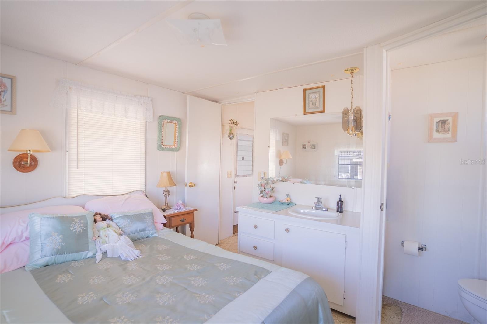 Image 10 of 23 For 5313 Aurora Drive