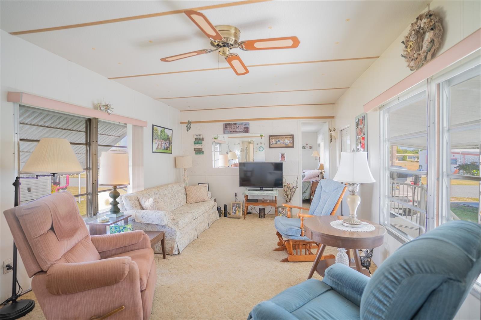 Image 4 of 23 For 5313 Aurora Drive