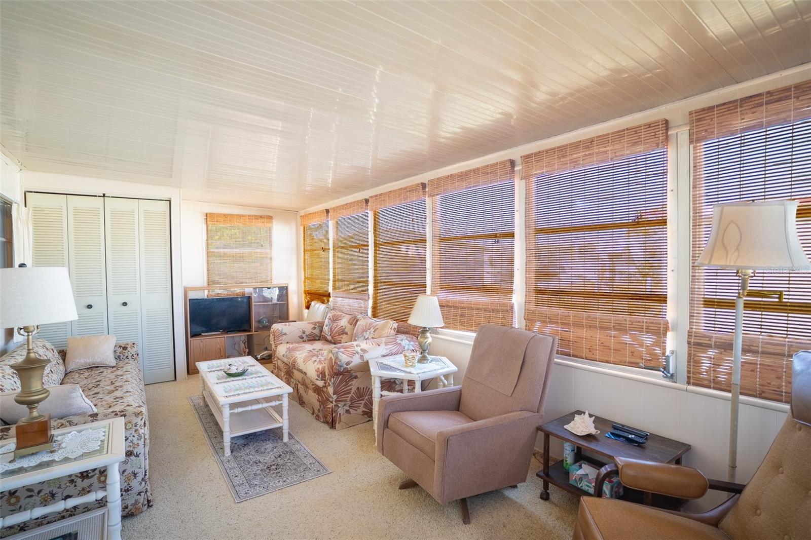 Image 9 of 23 For 5313 Aurora Drive