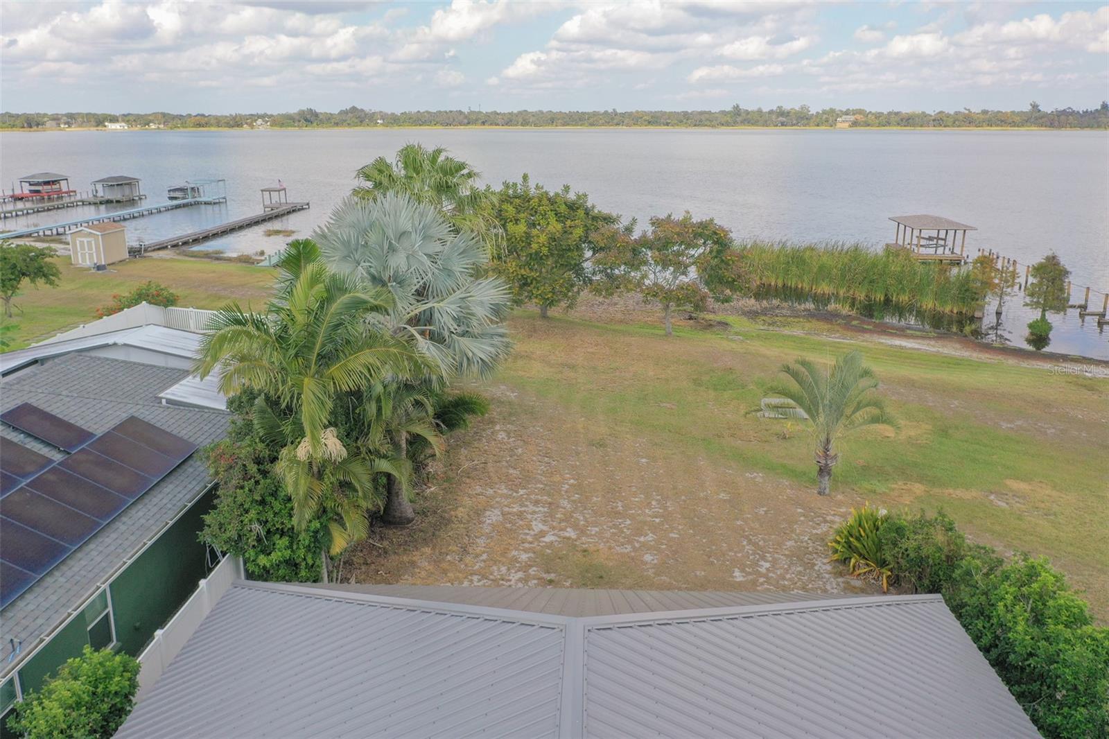 Image 24 of 28 For 4127 Island Lakes Drive