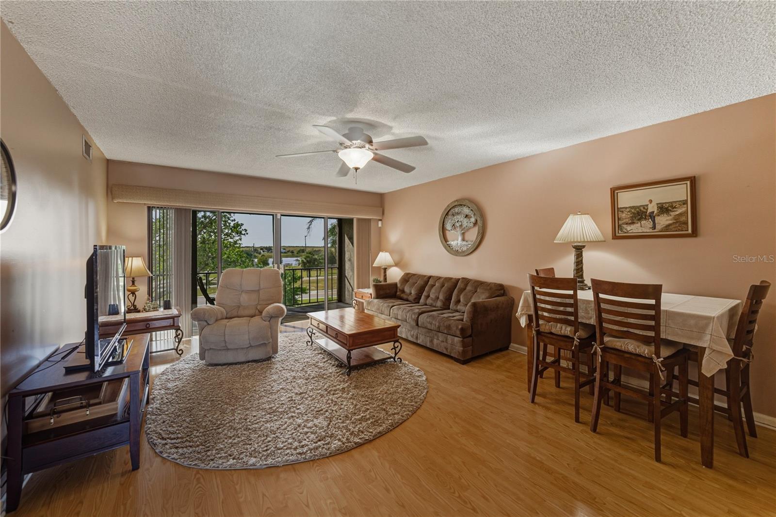 Image 14 of 42 For 205 La Casa  205