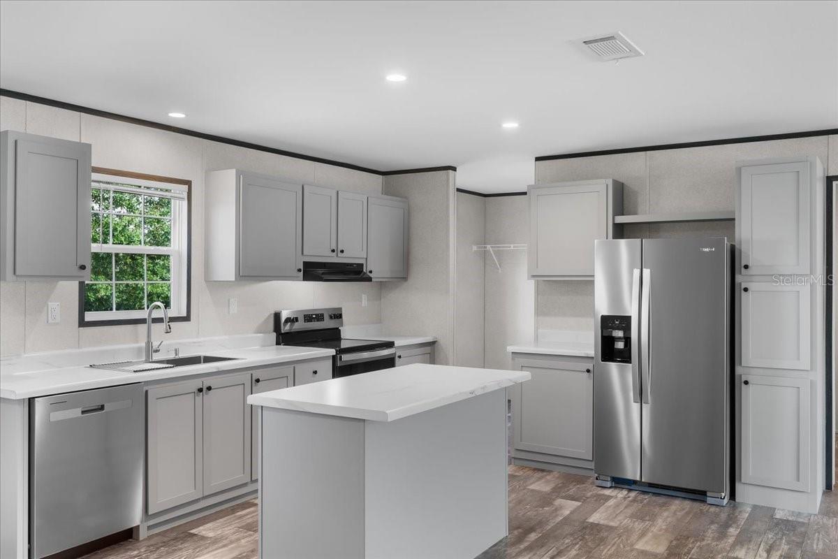 Image 15 of 30 For 0 Oakridge Drive