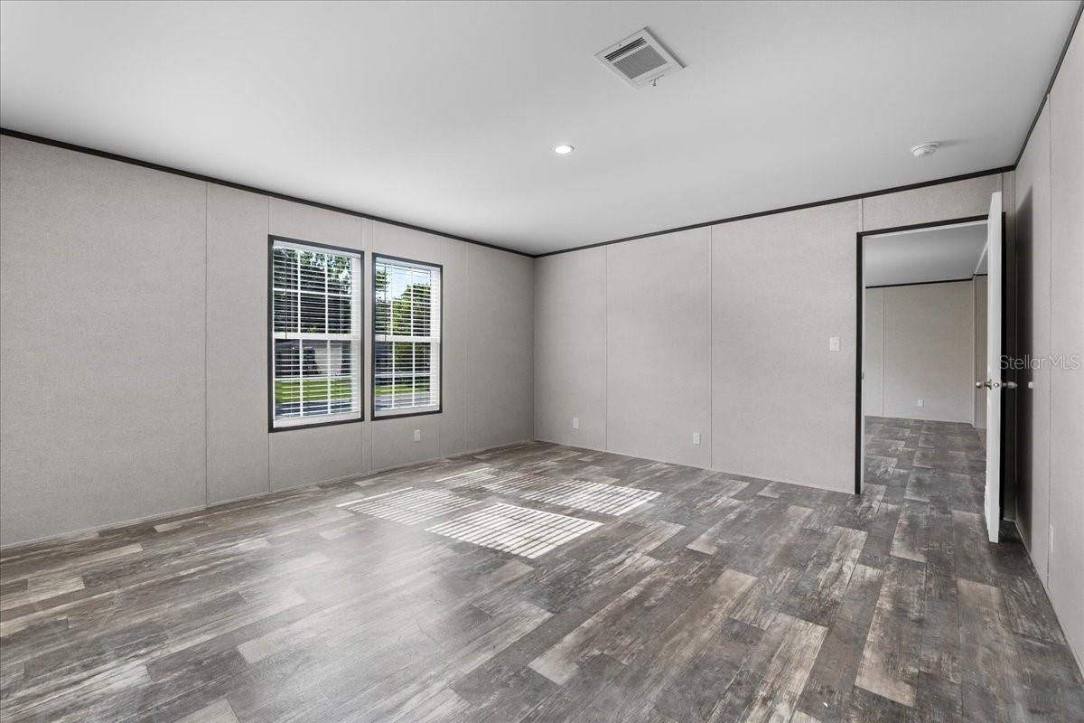 Image 20 of 30 For 0 Oakridge Drive