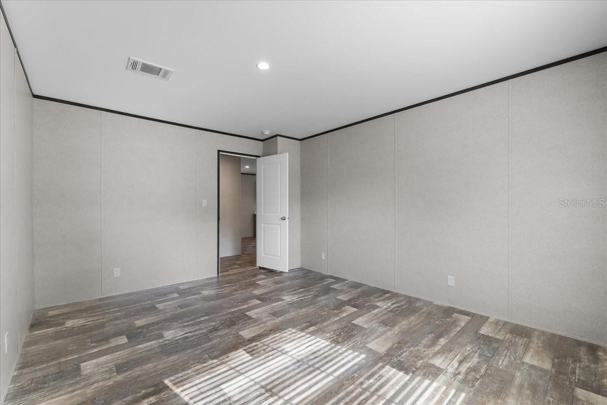 Image 24 of 30 For 0 Oakridge Drive