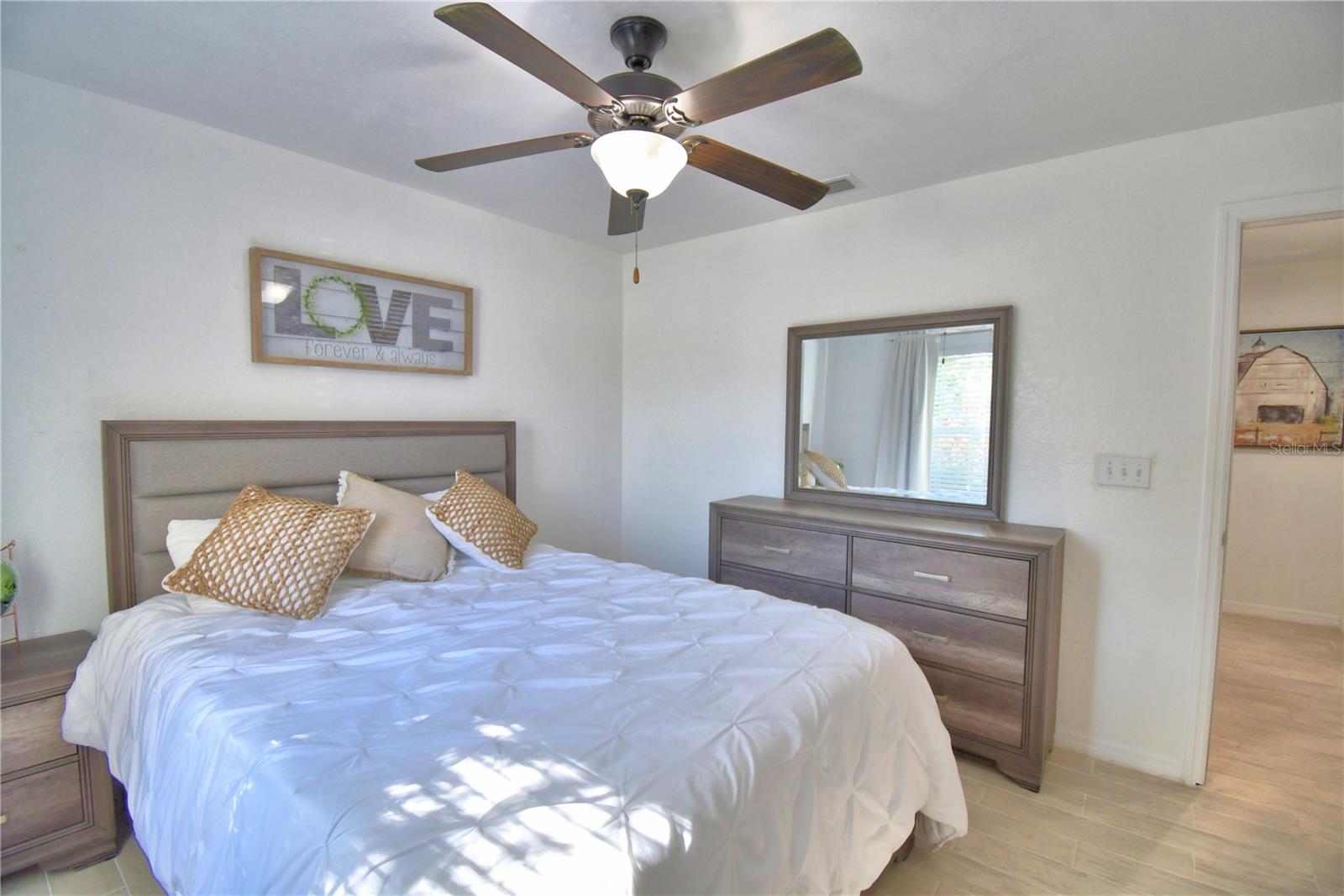 Image 32 of 78 For 4970 Mandolin Court