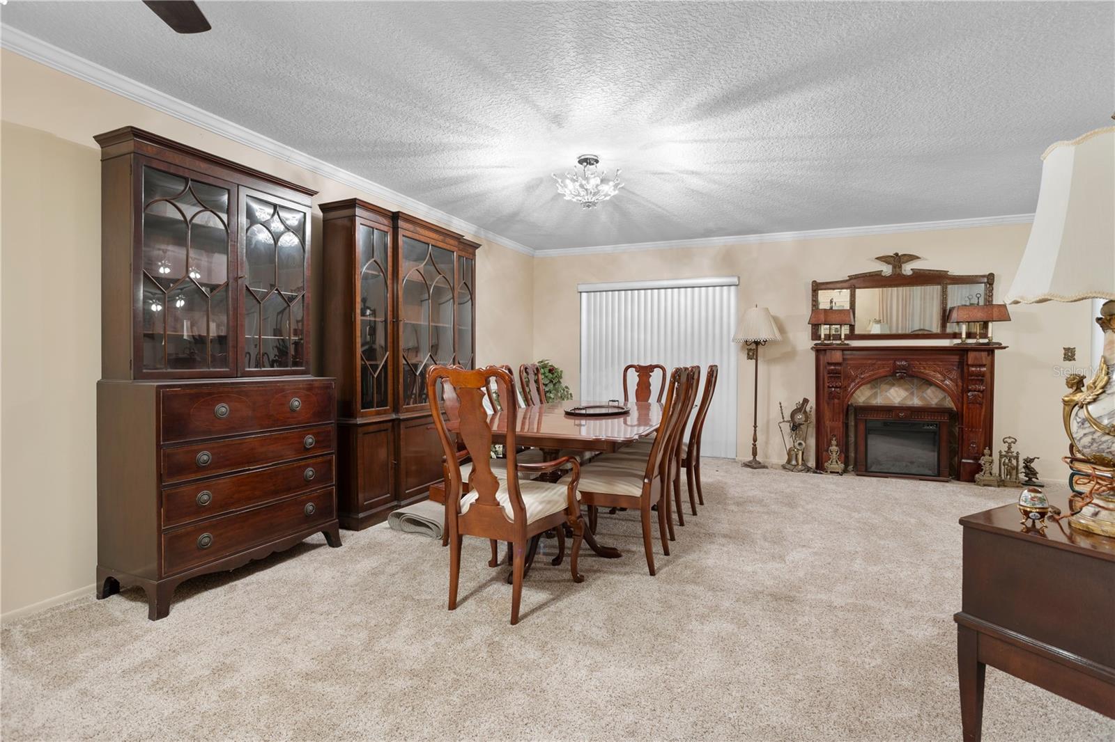 Image 18 of 49 For 10105 Crown Court