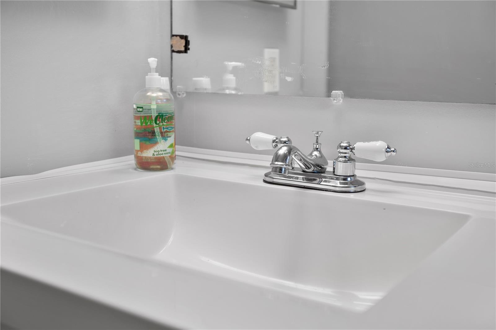 Image 21 of 49 For 10105 Crown Court