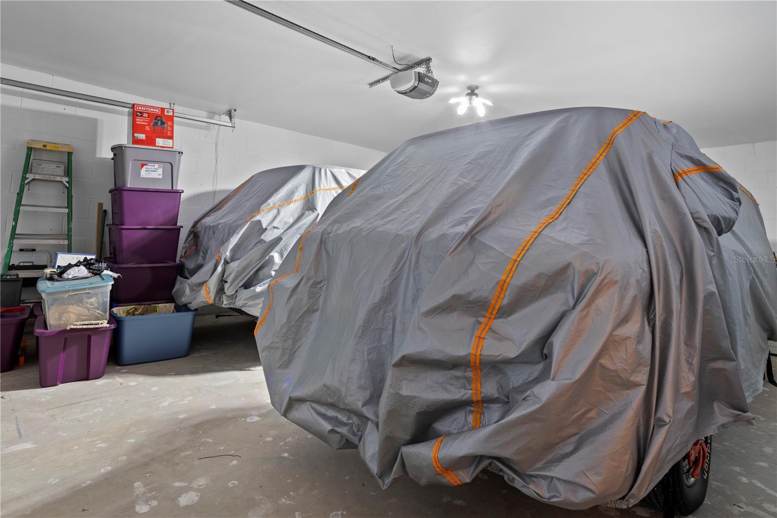 Image 24 of 49 For 10105 Crown Court