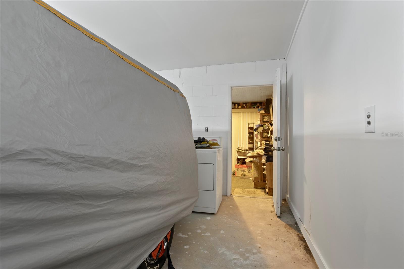 Image 25 of 49 For 10105 Crown Court