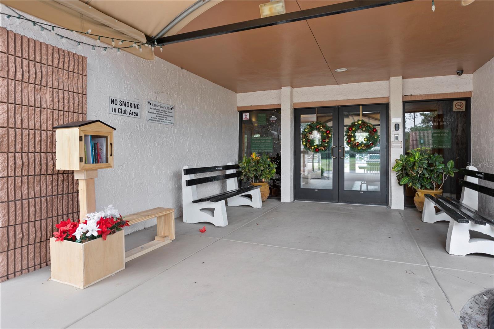 Image 41 of 49 For 10105 Crown Court