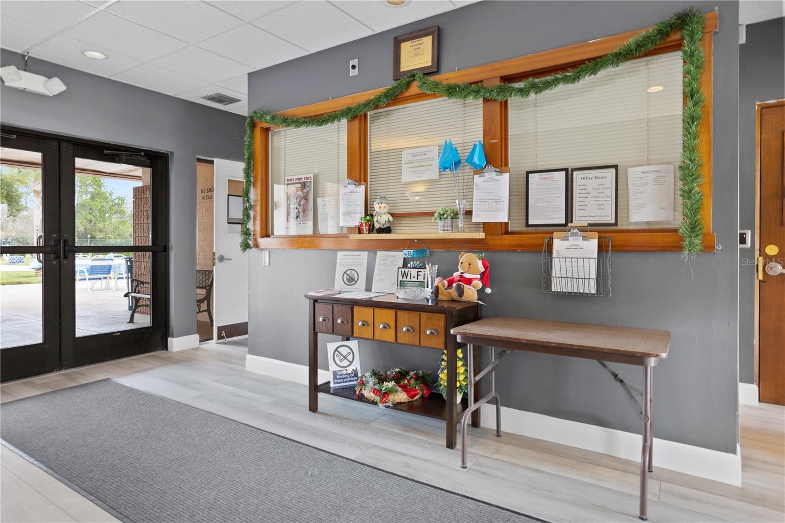 Image 43 of 49 For 10105 Crown Court