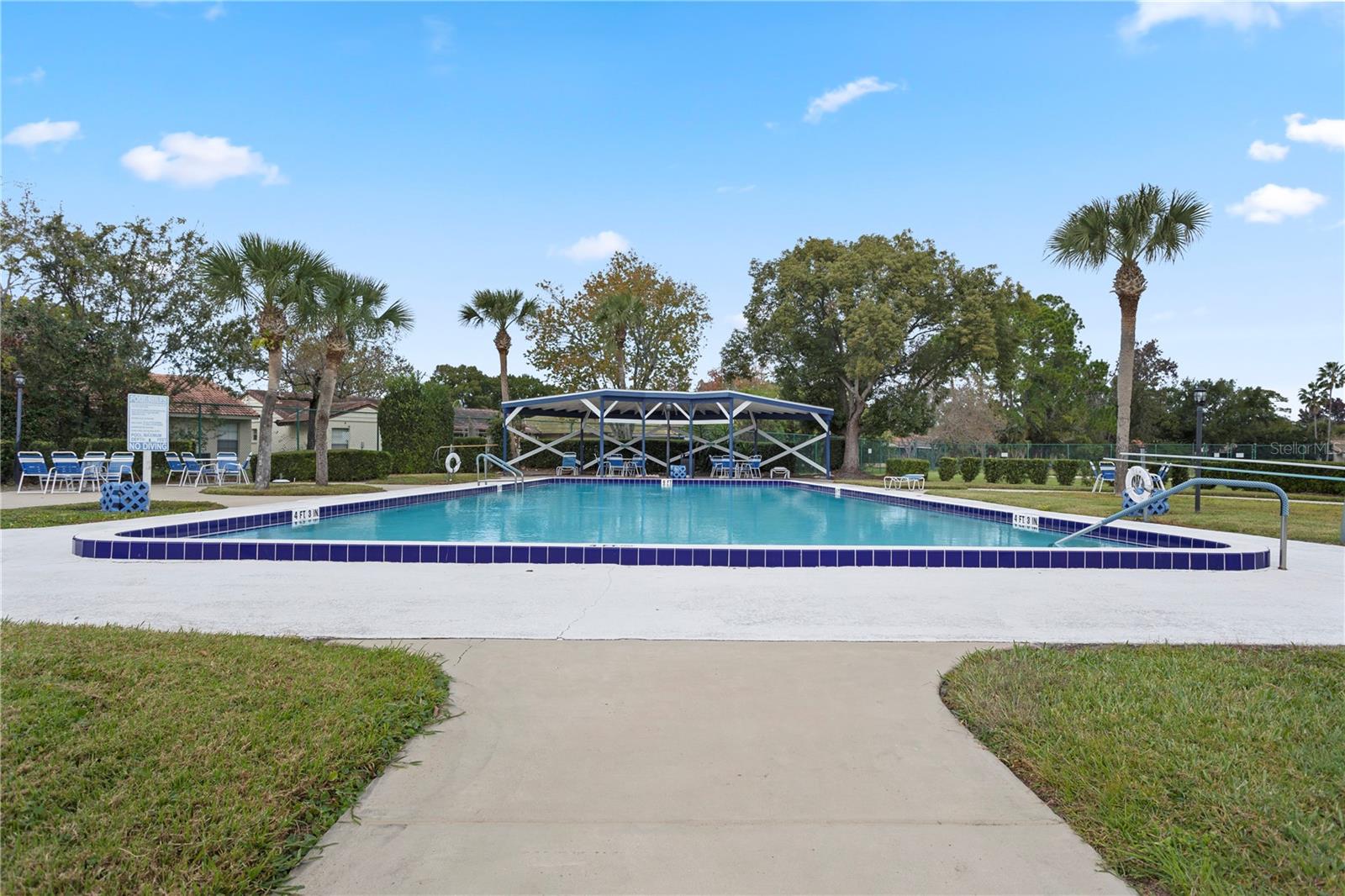 Image 45 of 49 For 10105 Crown Court