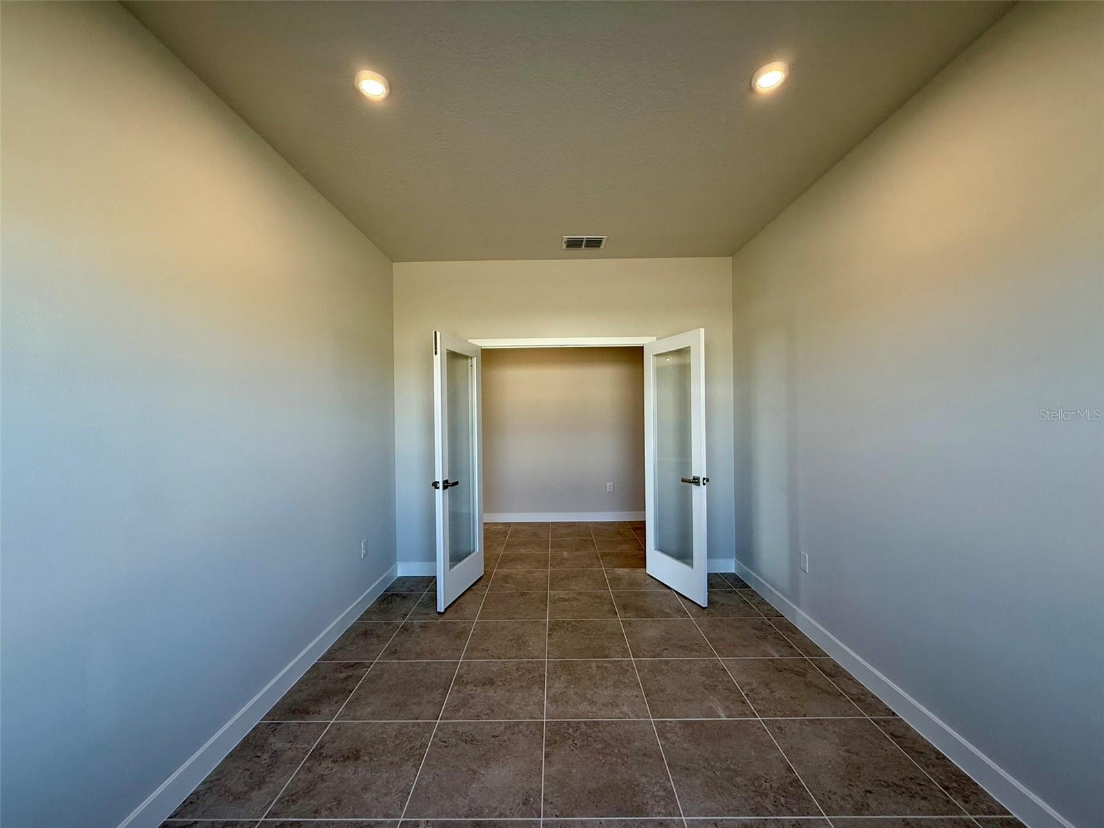 Image 17 of 41 For 1718 Upland Lane