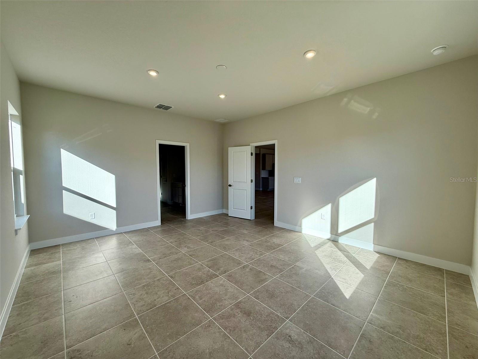 Image 30 of 41 For 1718 Upland Lane