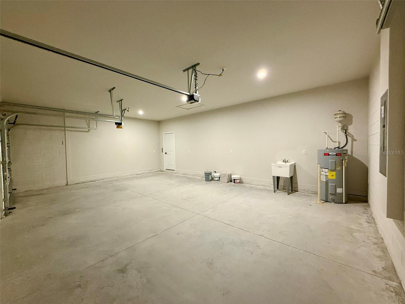 Image 36 of 41 For 1718 Upland Lane