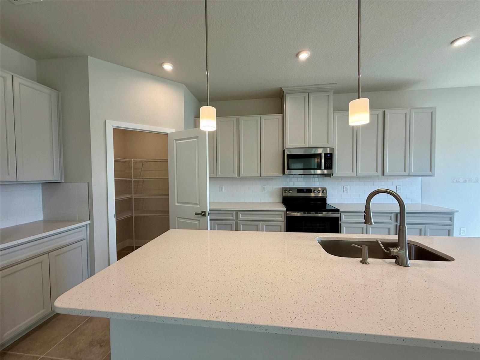 Image 9 of 41 For 1718 Upland Lane