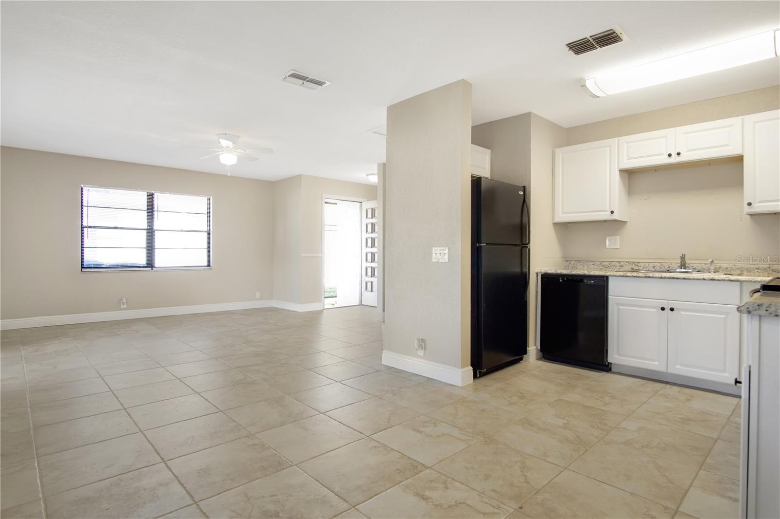 Image 8 of 20 For 5605 Struthers