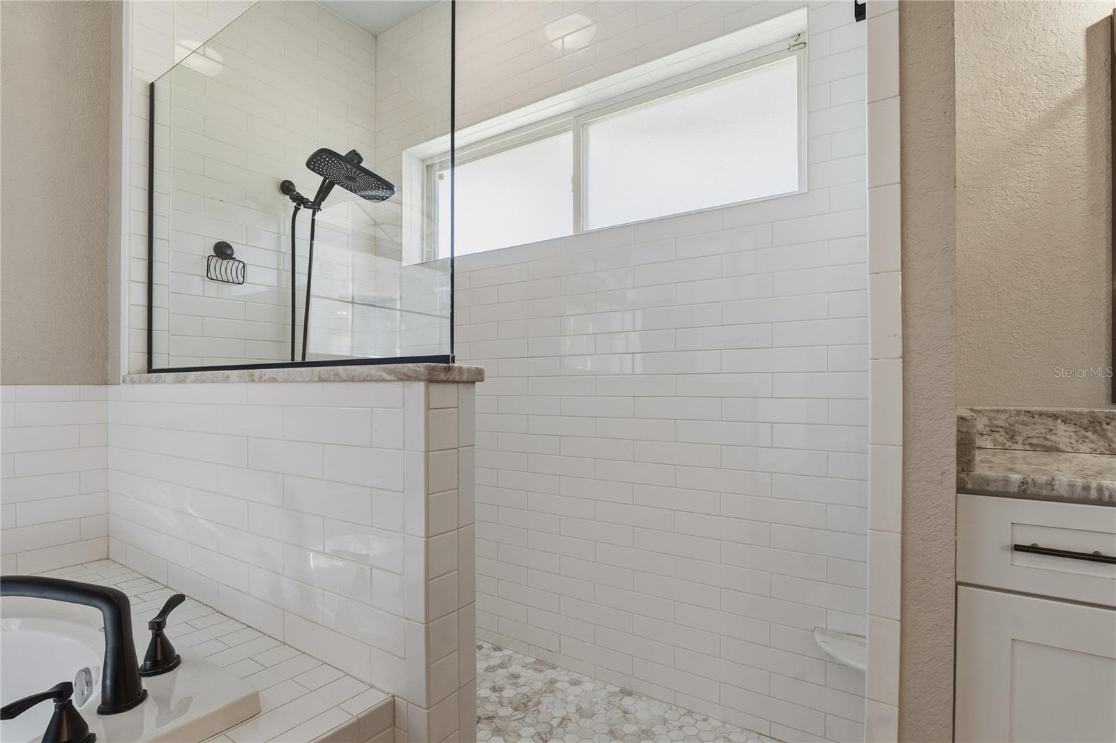 Image 31 of 74 For 316 Lochen Cir Se