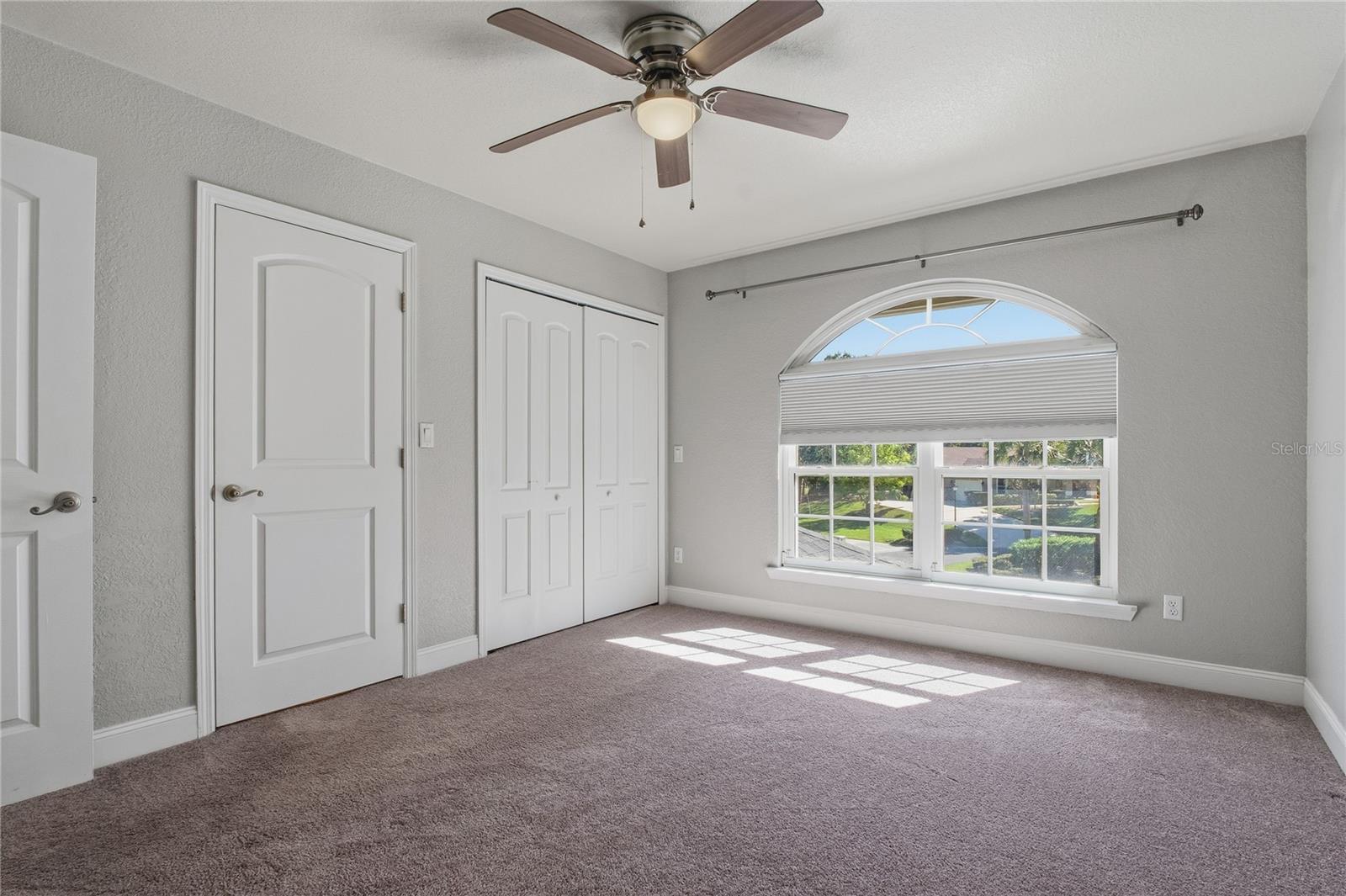 Image 36 of 74 For 316 Lochen Cir Se