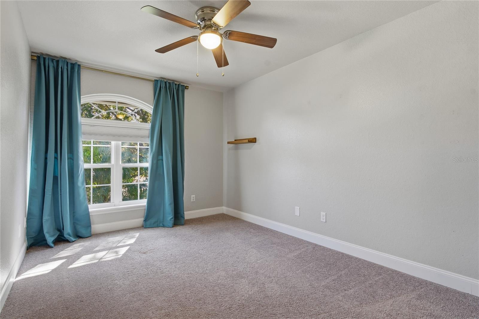 Image 40 of 74 For 316 Lochen Cir Se