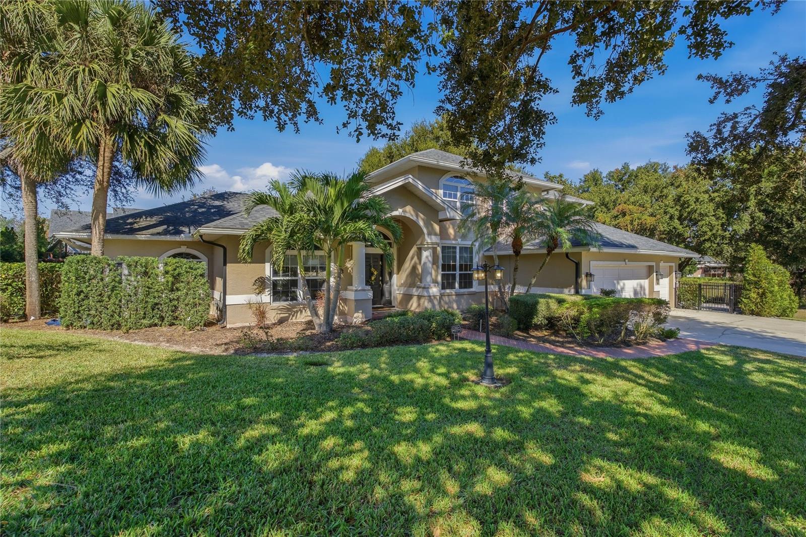 Image 54 of 74 For 316 Lochen Cir Se