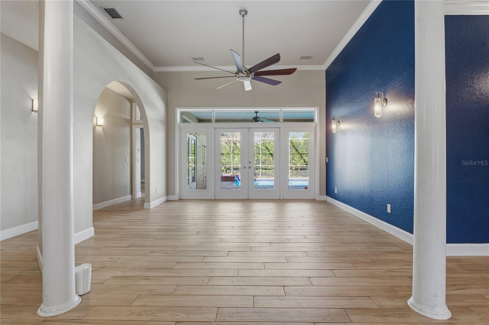 Image 6 of 74 For 316 Lochen Cir Se