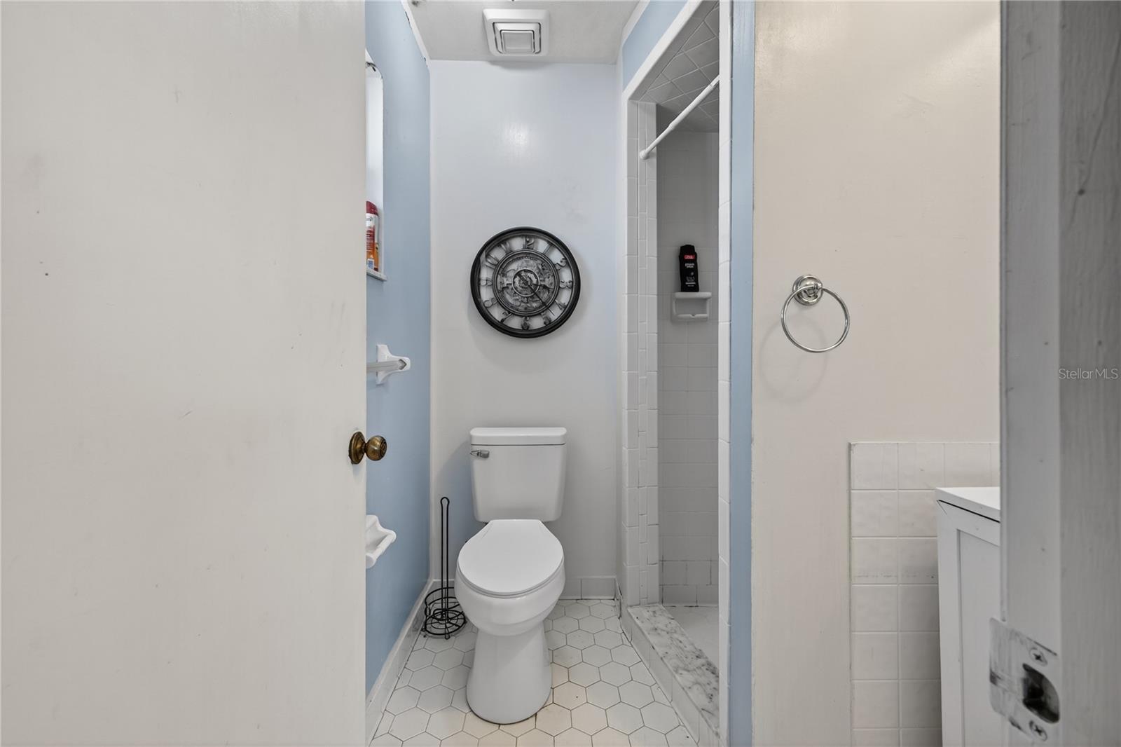 Image 11 of 20 For 3356 Dexter Se