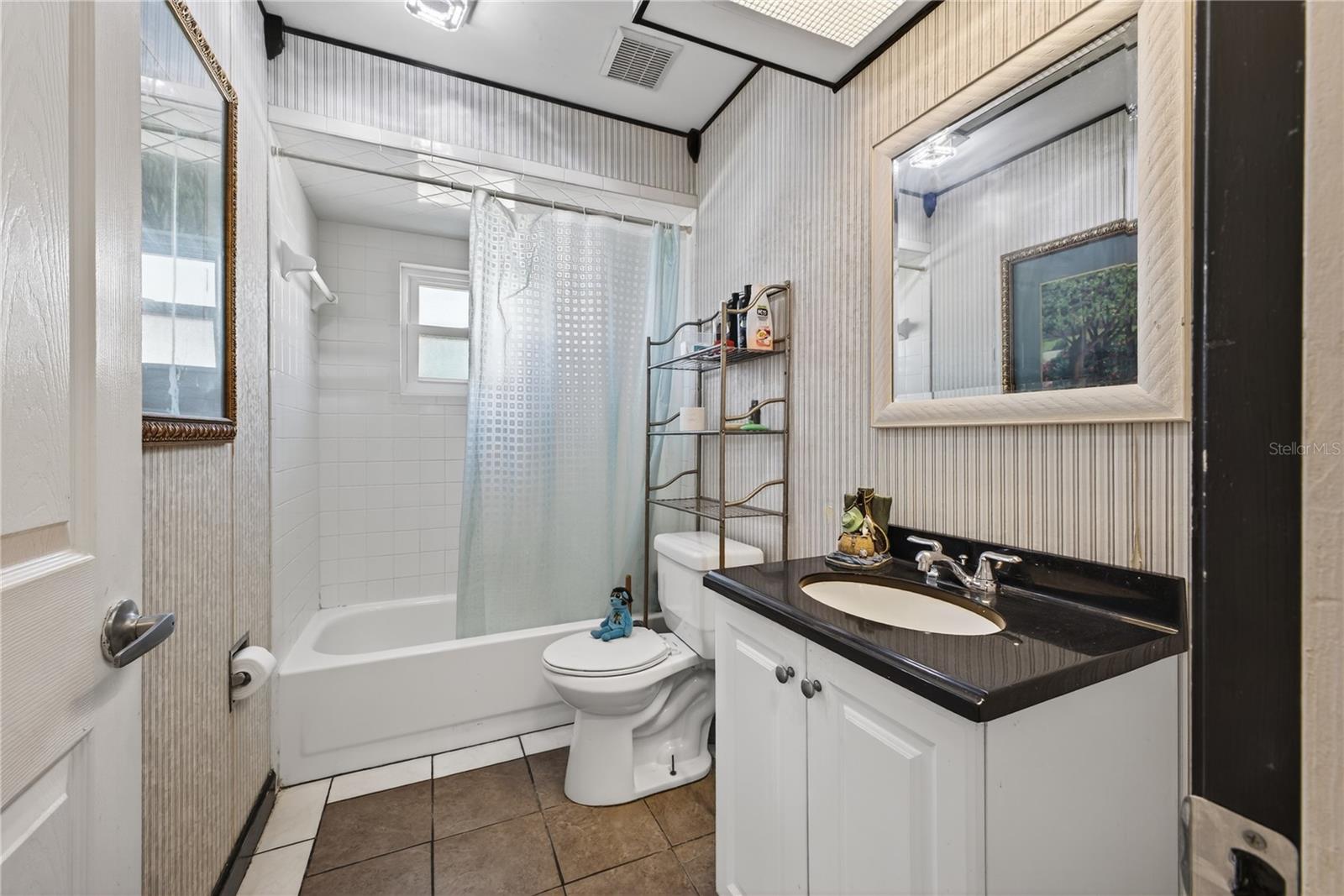 Image 14 of 20 For 3356 Dexter Se