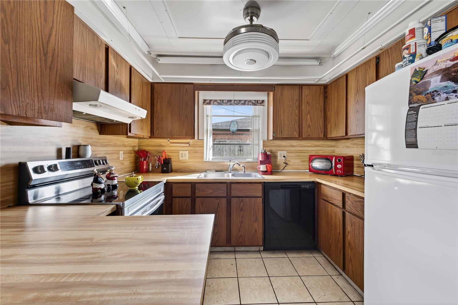 Image 17 of 20 For 3356 Dexter Se