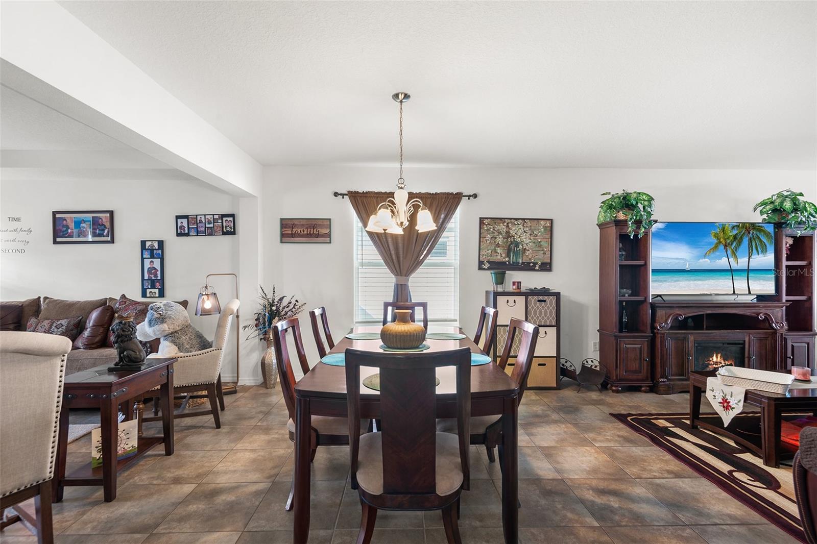 Image 11 of 43 For 236 Barrington Drive