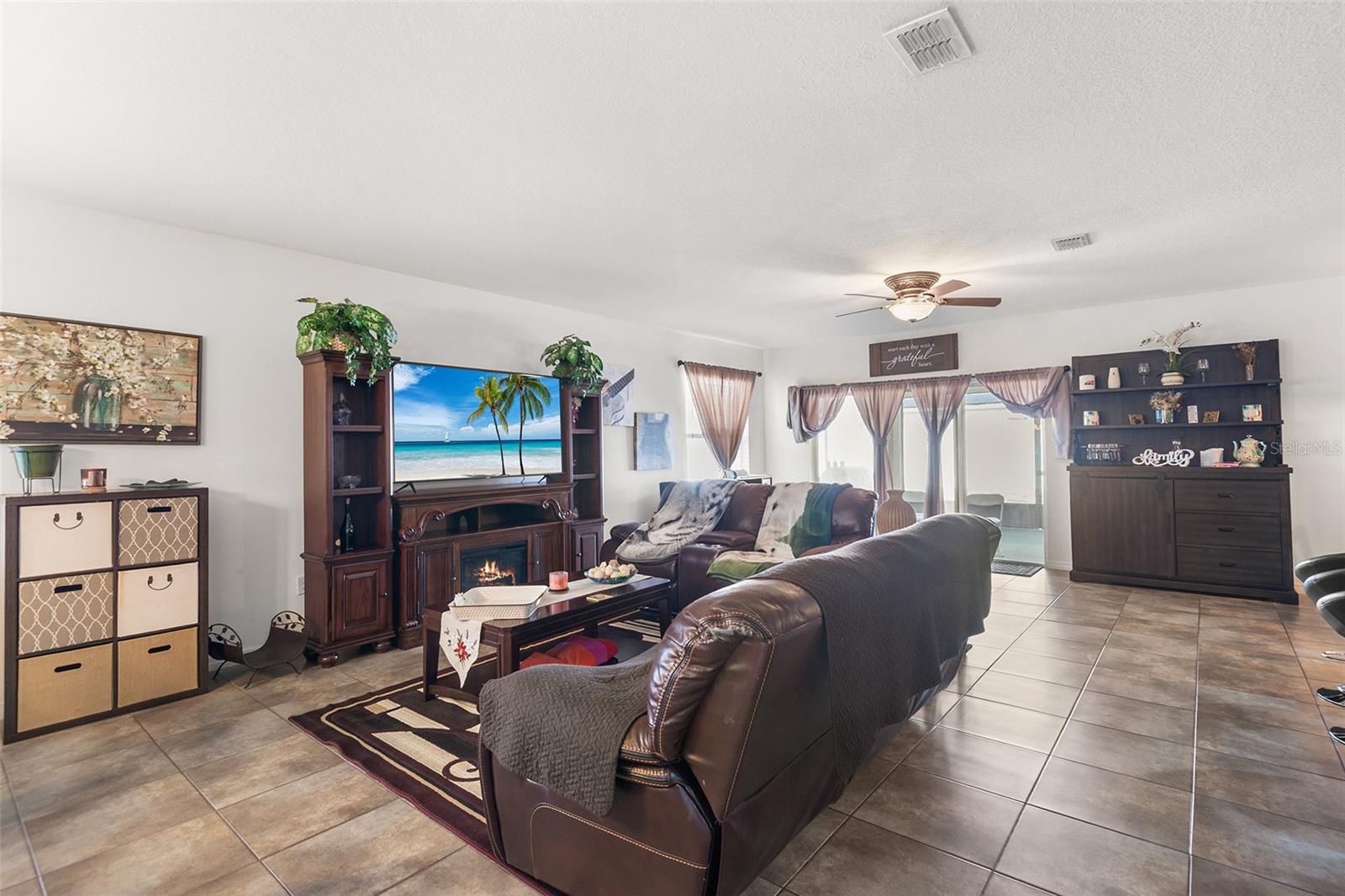 Image 15 of 43 For 236 Barrington Drive