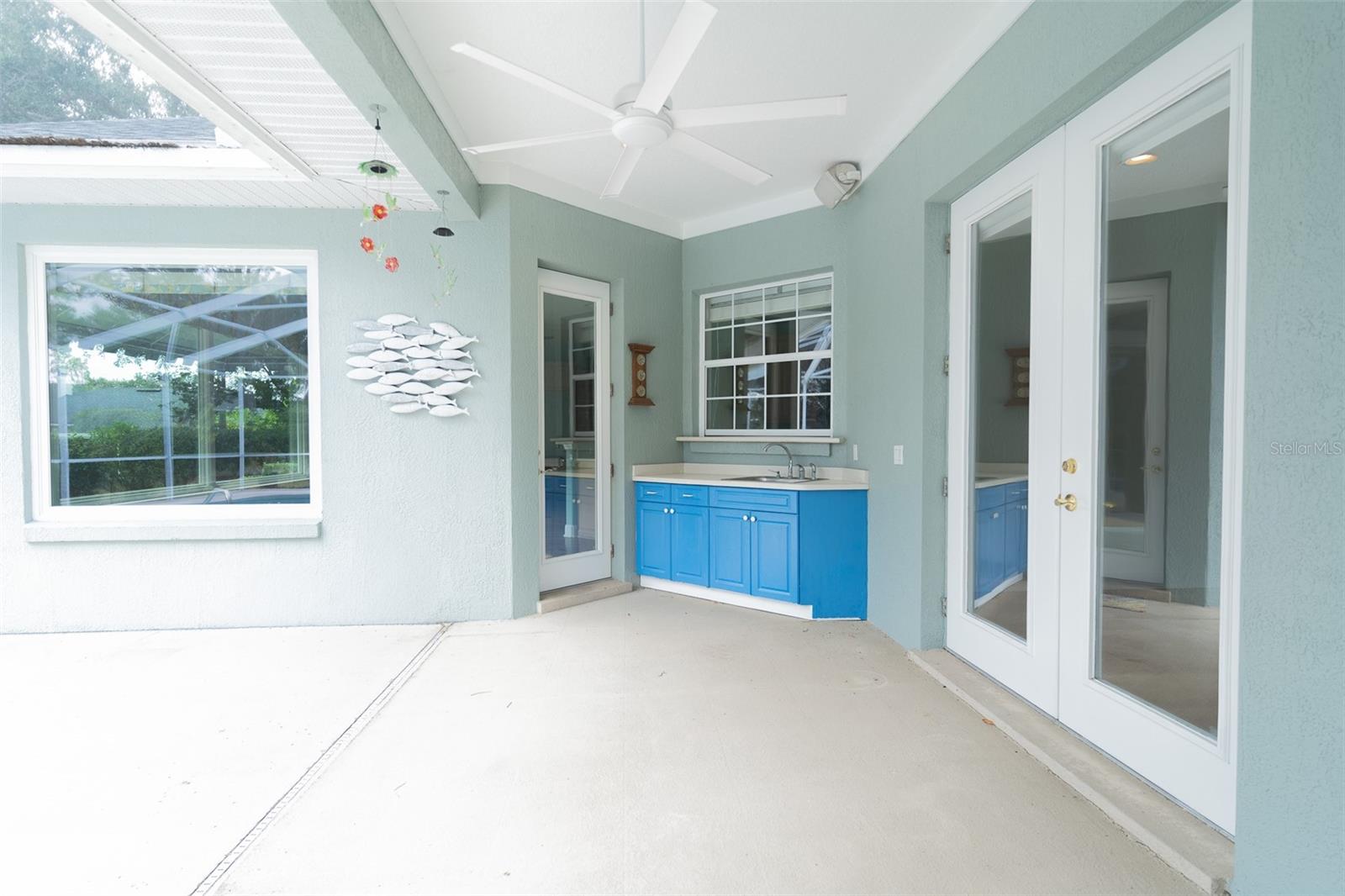 Image 23 of 38 For 304 Lochen Circle Se