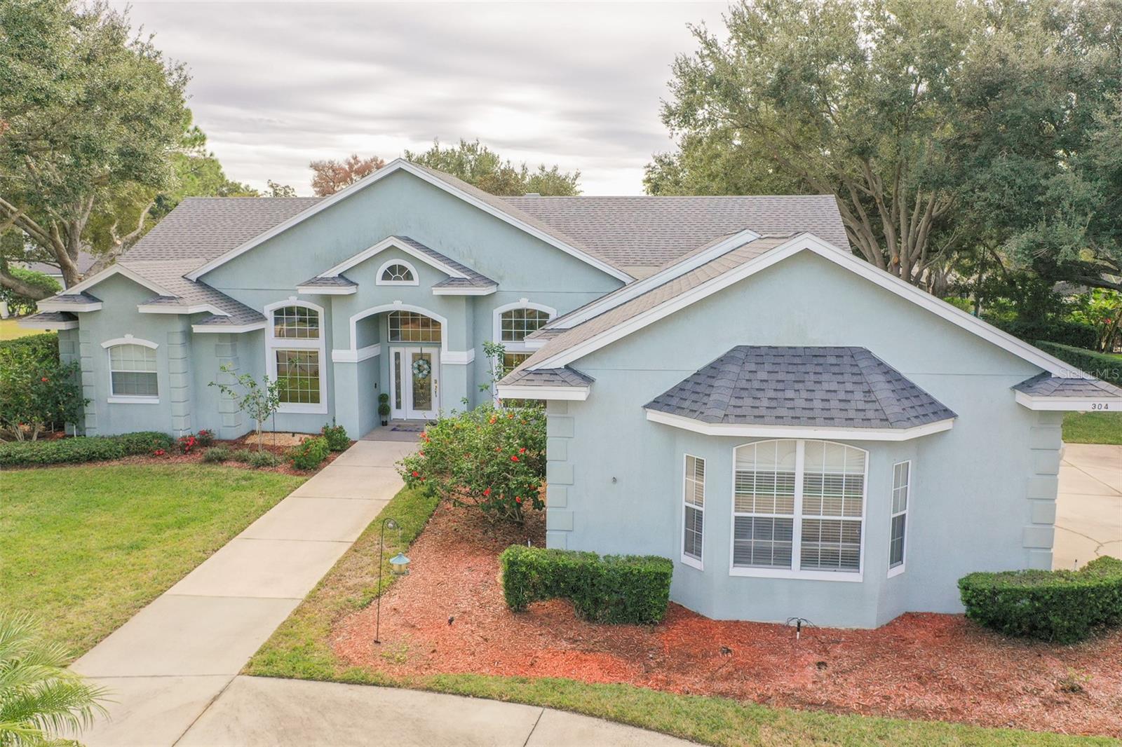 Image 36 of 38 For 304 Lochen Circle Se