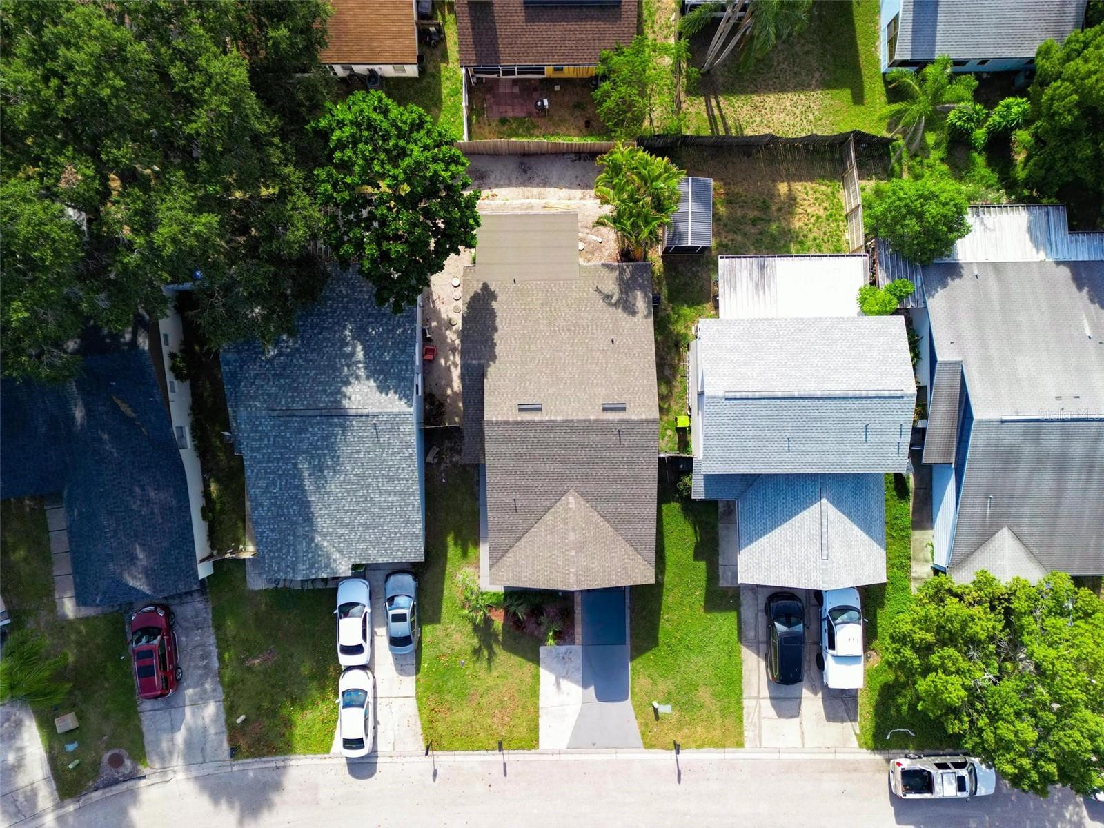 Image 20 of 27 For 516 Lake Dexter Boulevard