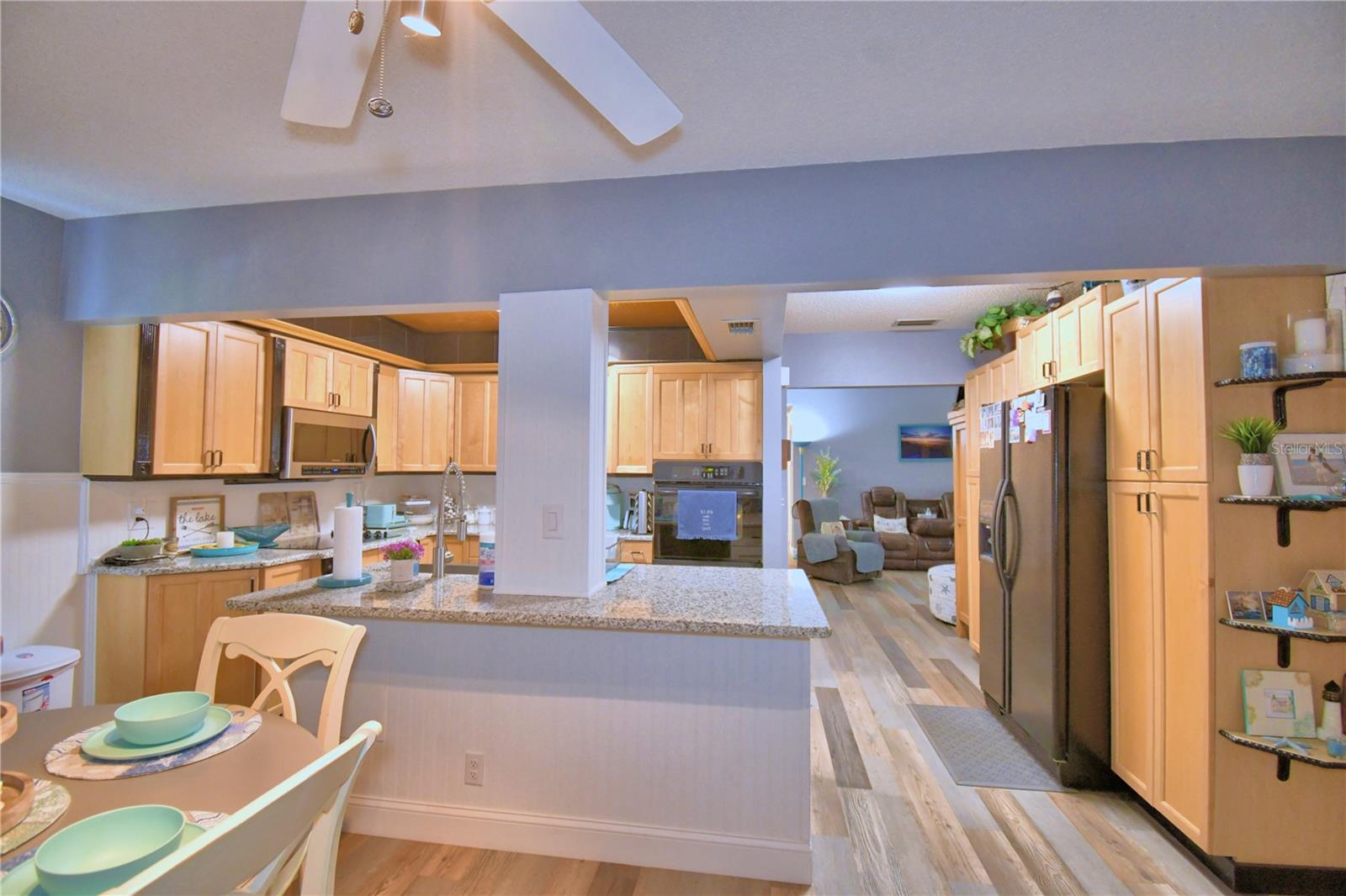 Image 18 of 37 For 273 Mariposa