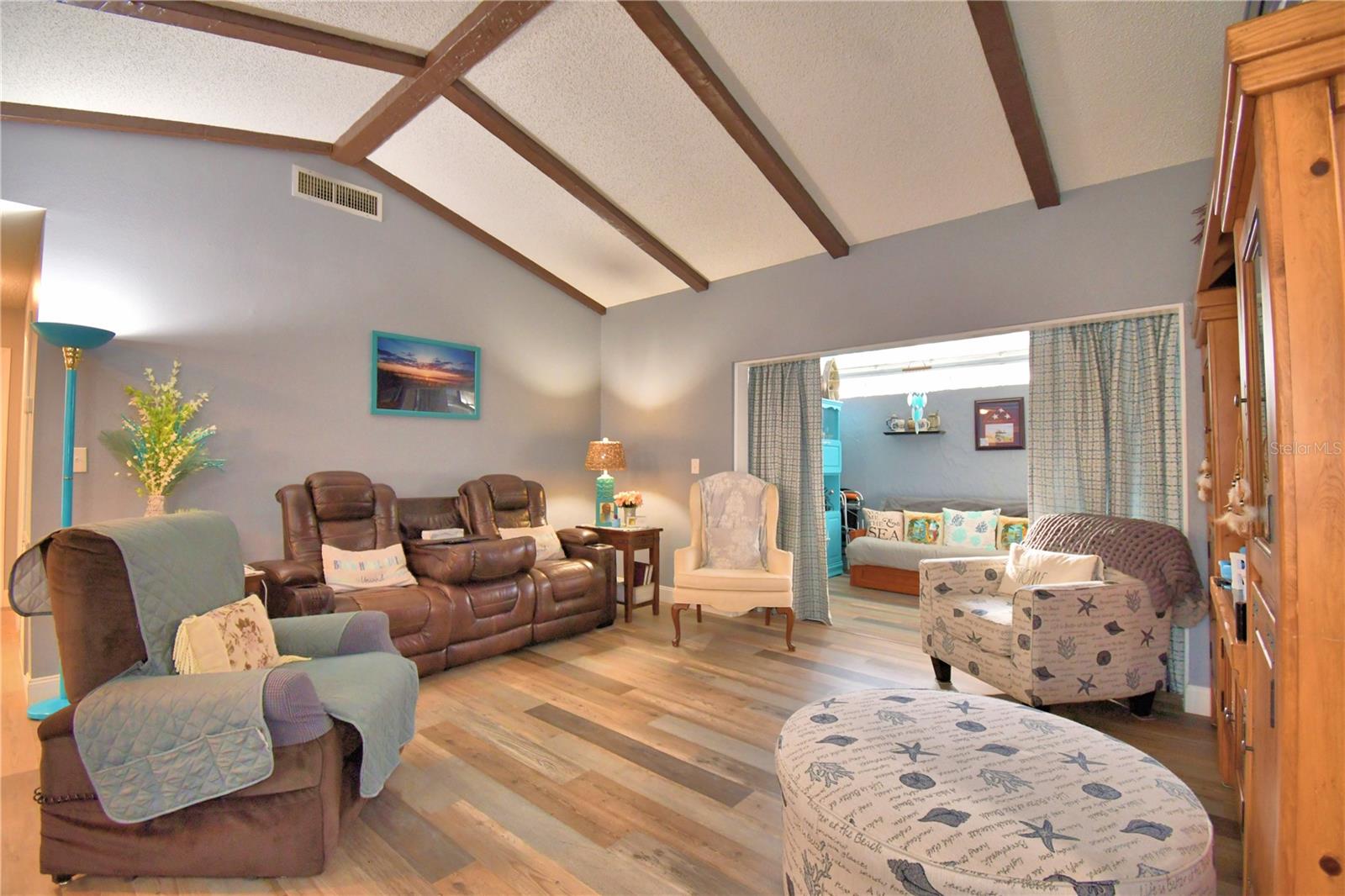 Image 5 of 37 For 273 Mariposa