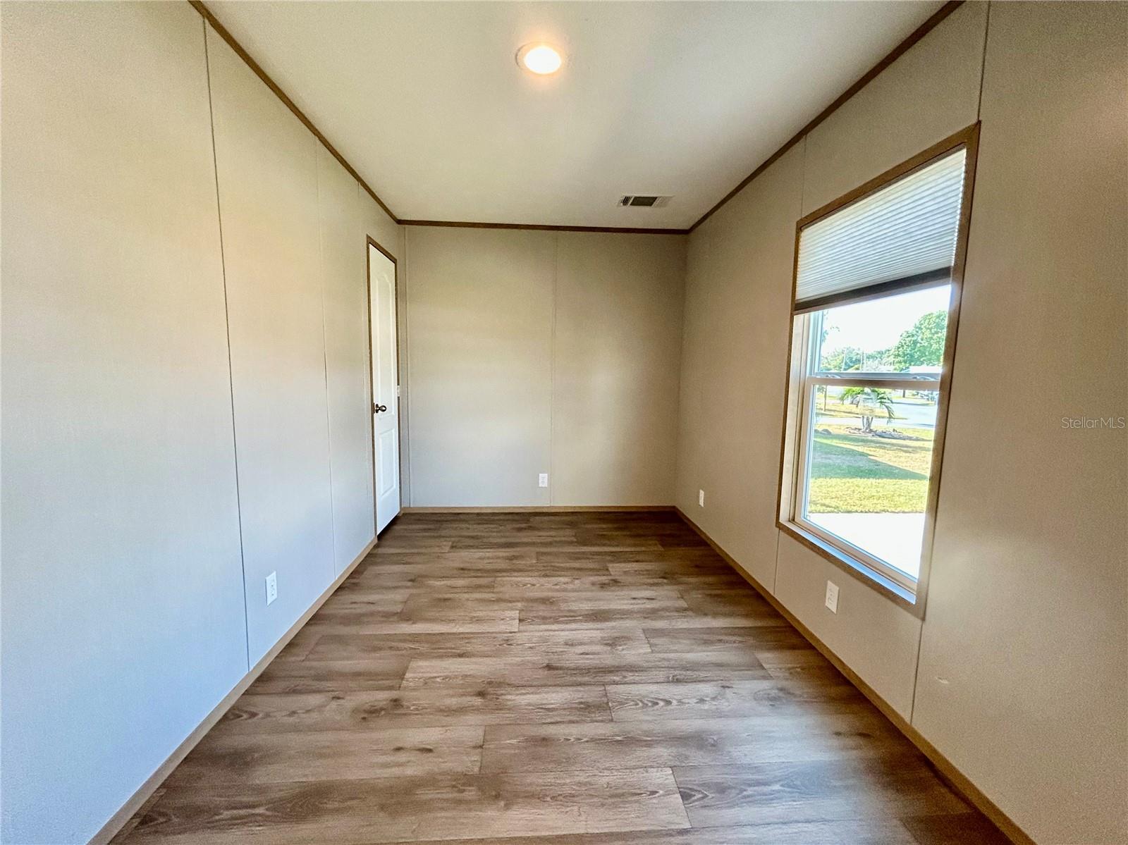 Image 15 of 21 For 3039 Heather Way