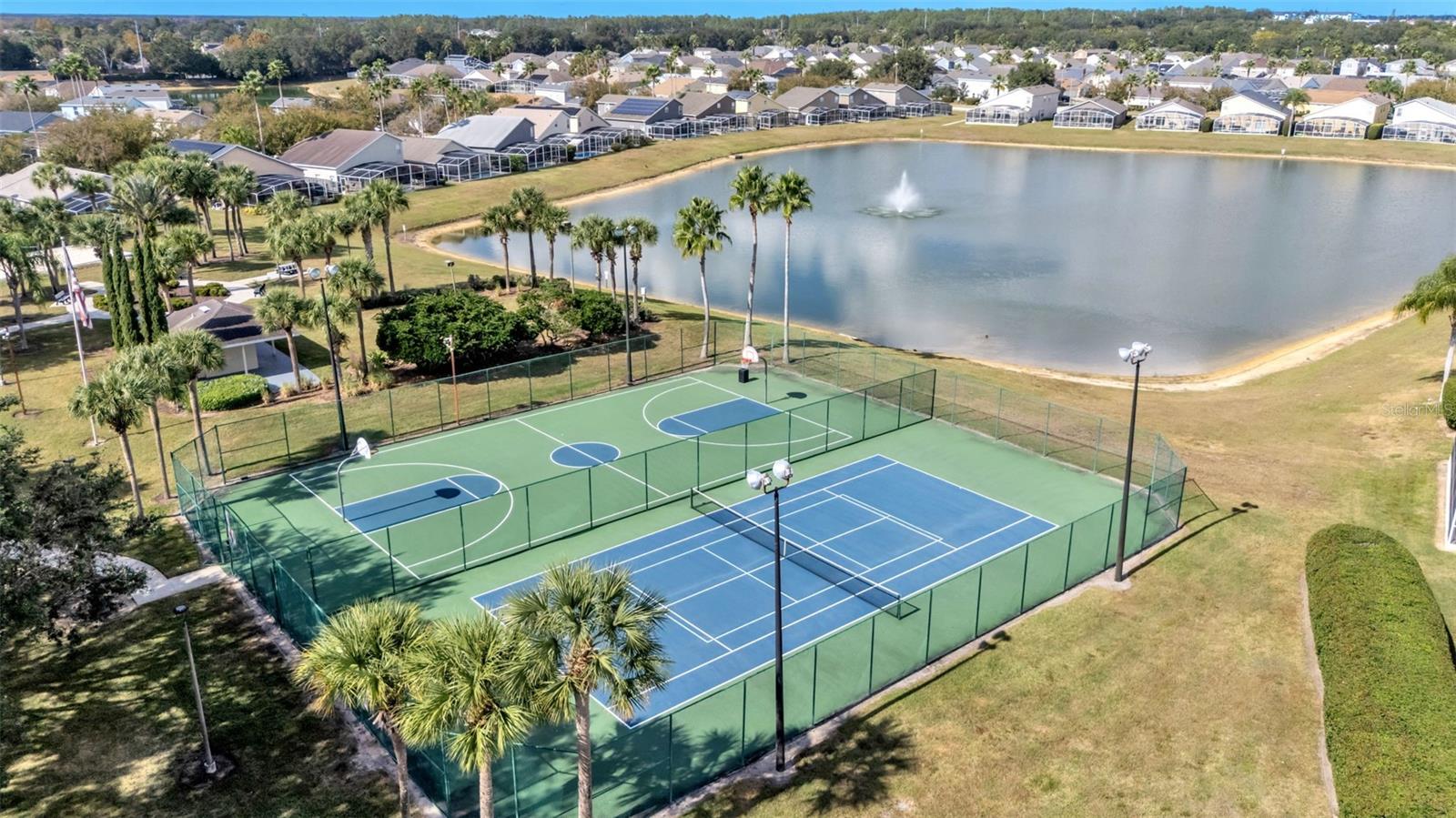 Image 37 of 39 For 333 Castlemain Circle