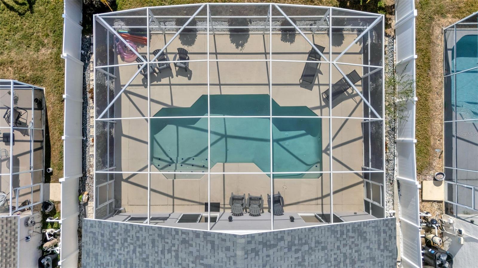 Image 39 of 39 For 333 Castlemain Circle