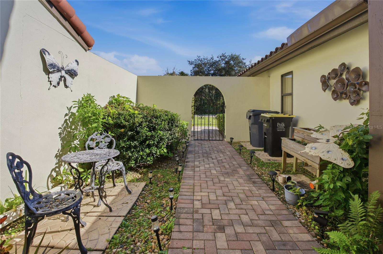 Image 32 of 67 For 116 Coventry Ln