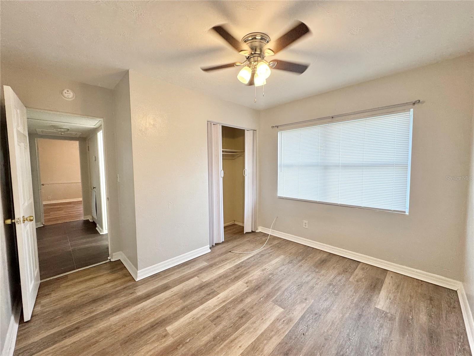 Image 14 of 25 For 674 Avenue L Se