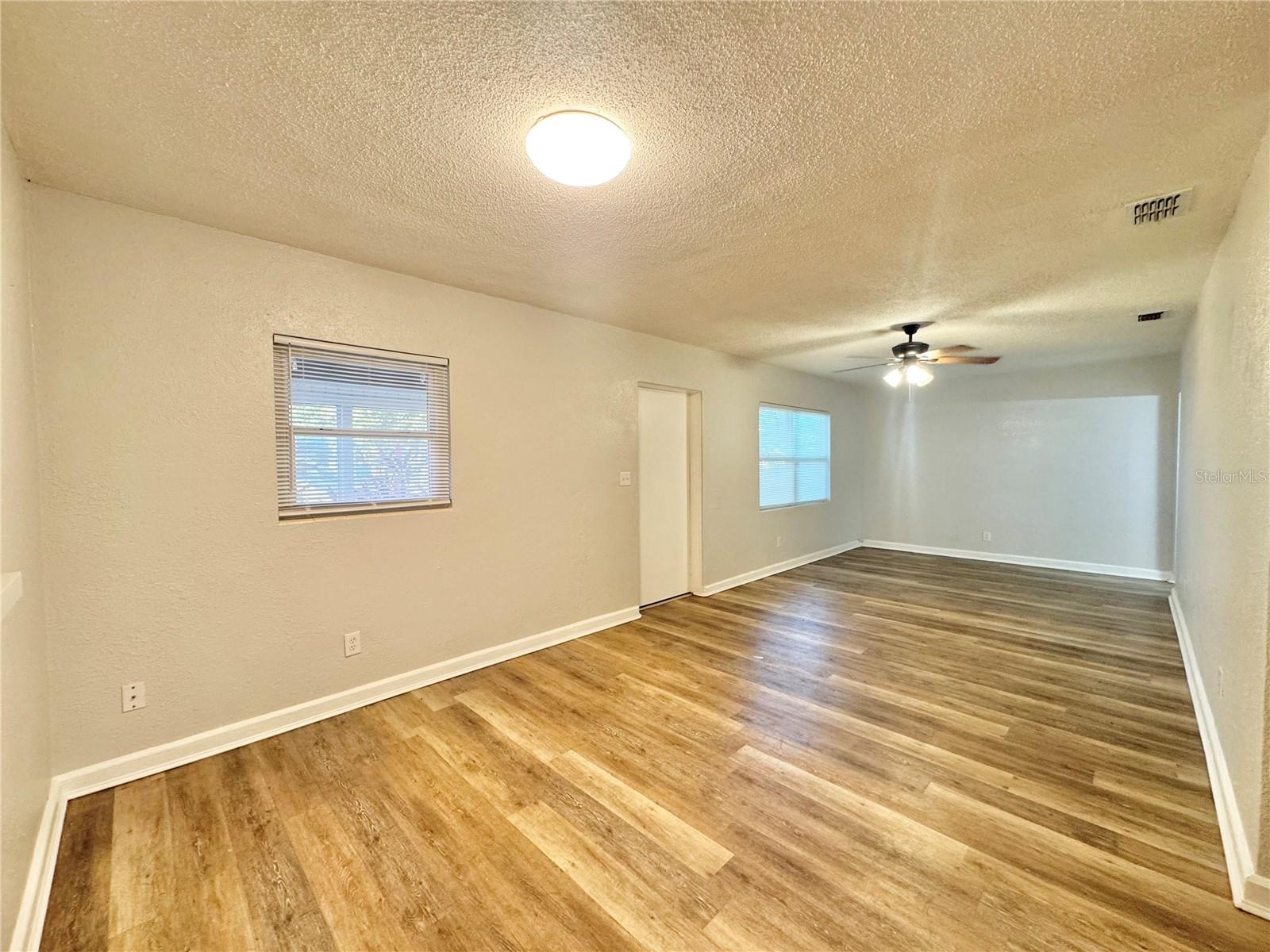 Image 21 of 25 For 674 Avenue L Se