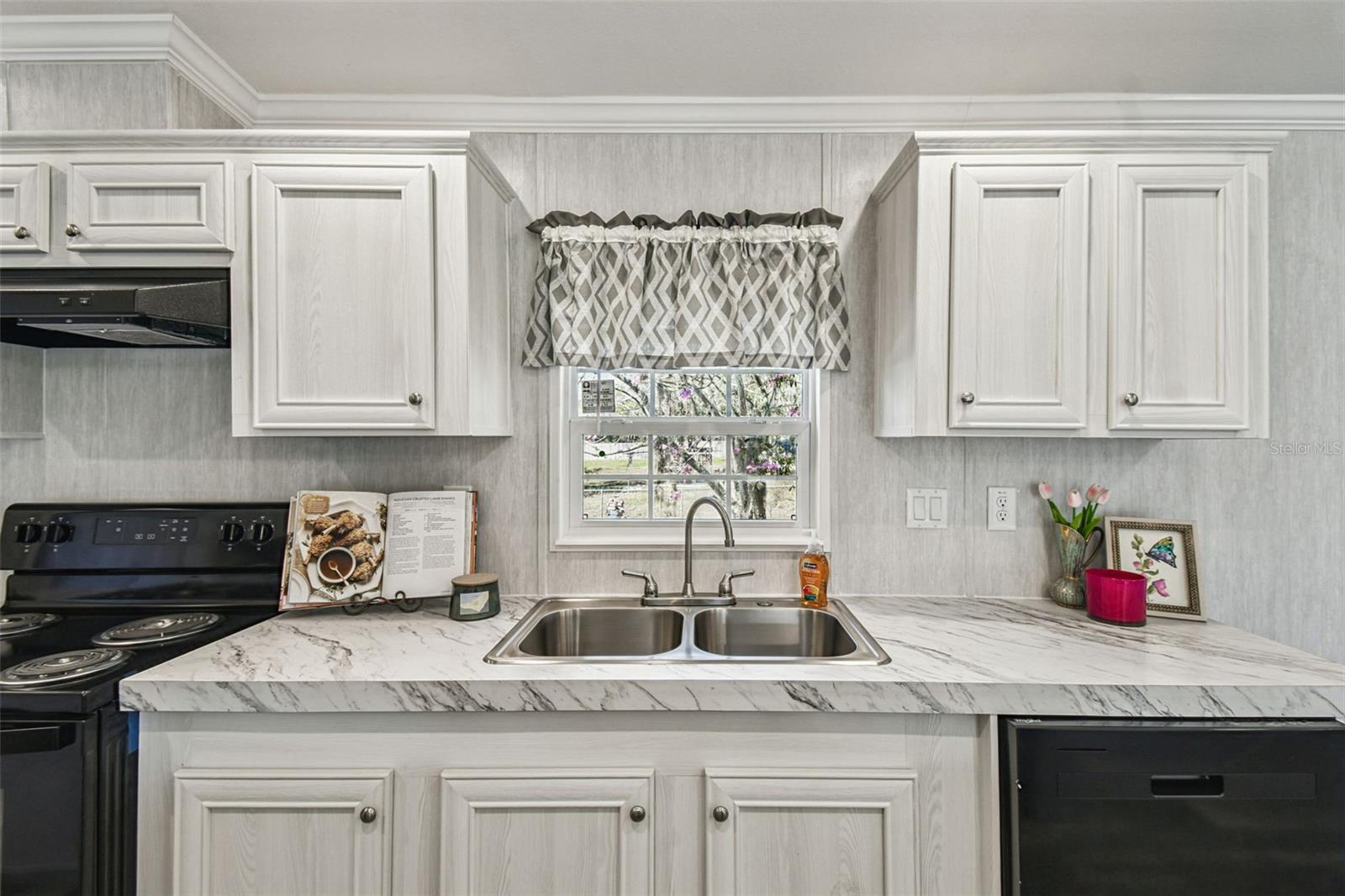 Image 10 of 23 For 2921 Silver Spur Loop