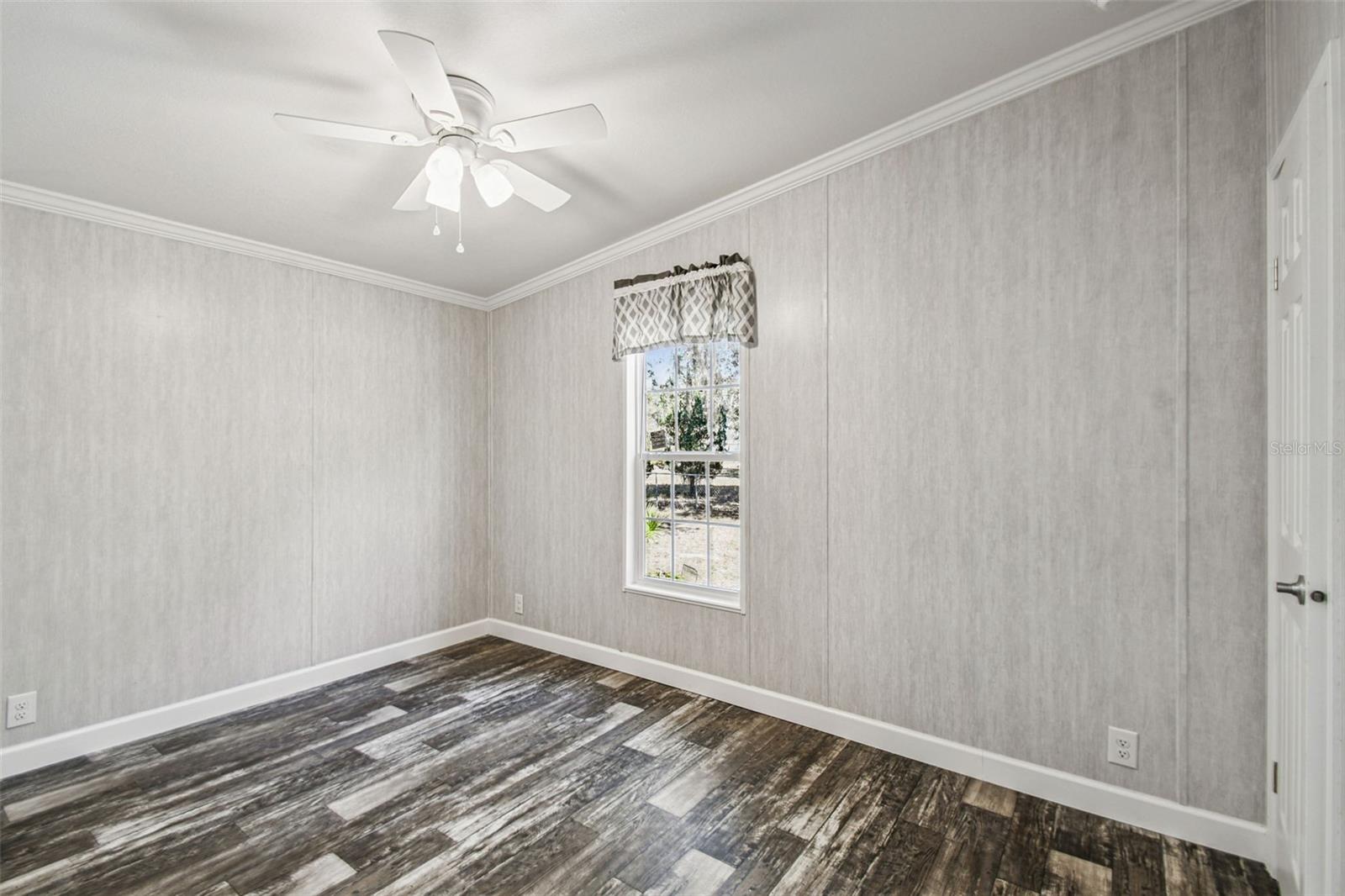 Image 19 of 23 For 2921 Silver Spur Loop