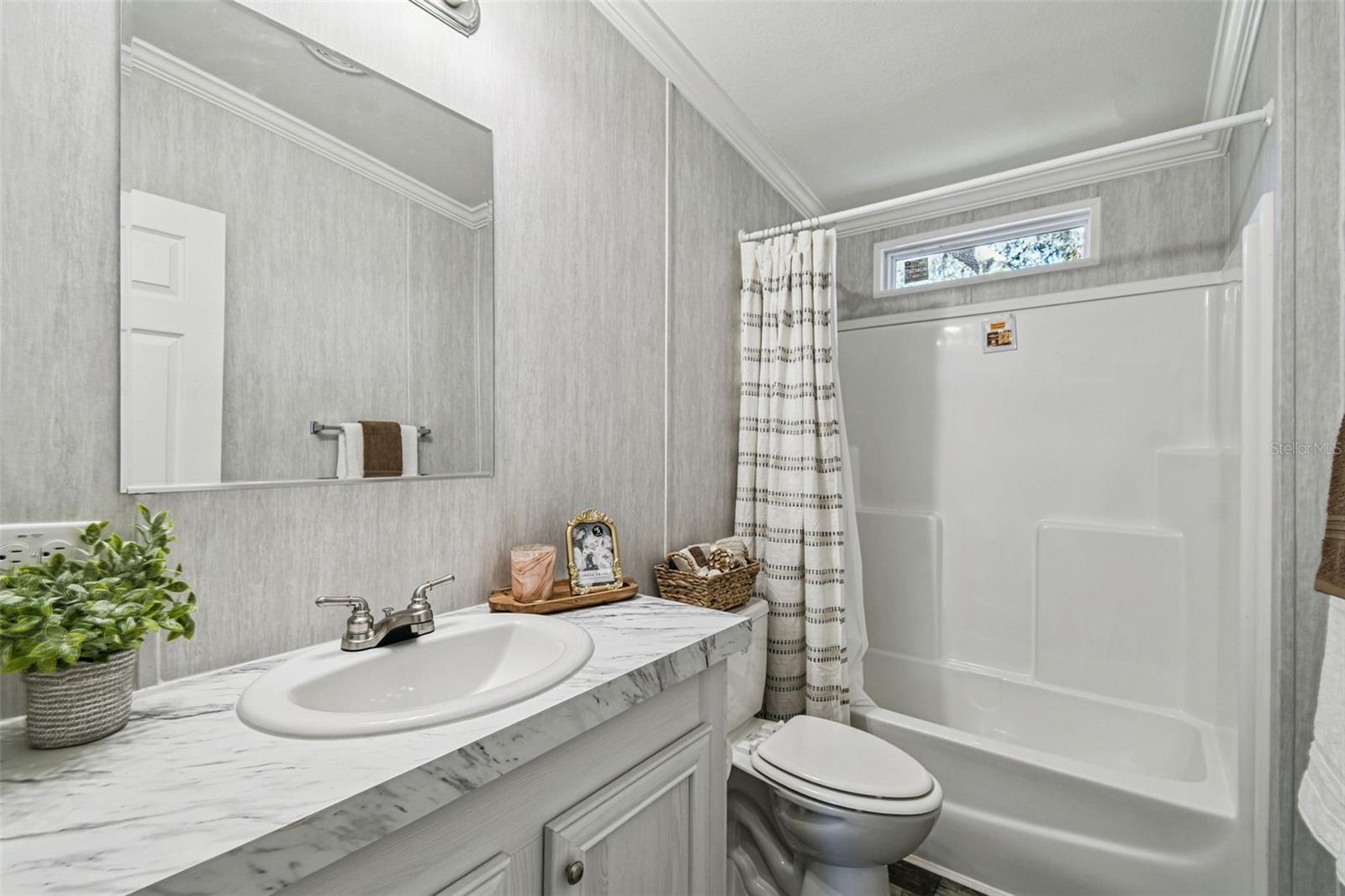 Image 20 of 23 For 2921 Silver Spur Loop