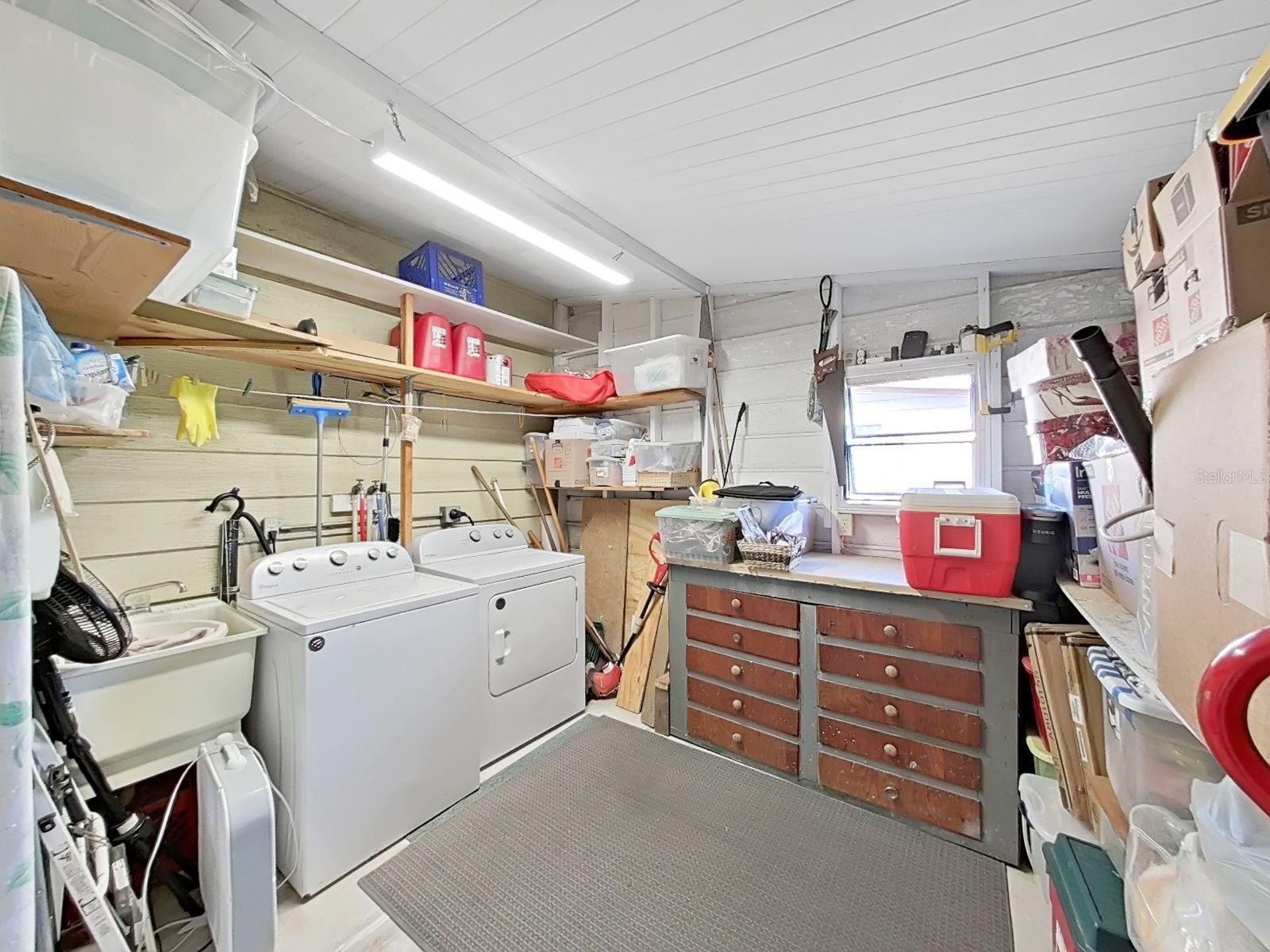 Image 33 of 45 For 4928 Foxdale Dr