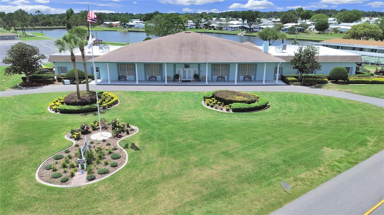 Image 34 of 45 For 4928 Foxdale Dr