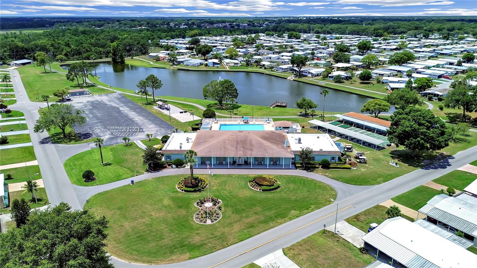 Image 35 of 45 For 4928 Foxdale Dr