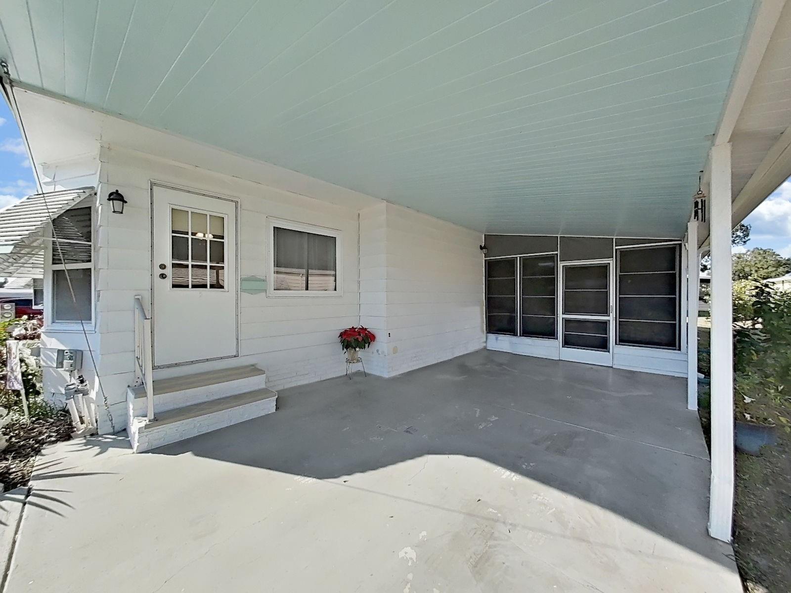 Image 4 of 45 For 4928 Foxdale Dr